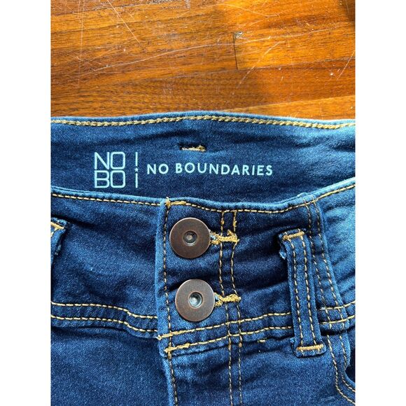 No Boundaries Women’s Stretch Straight Leg Jeans Size 11/28 - Picture 5 of 5